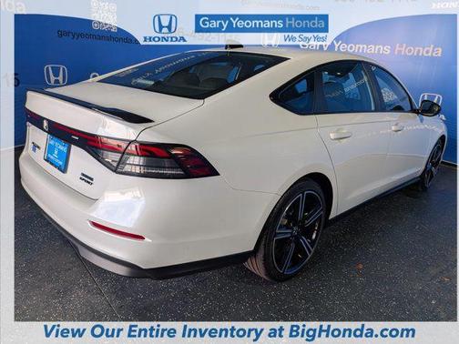 PLATINUM WHT PR 2026 Honda Accord Hybrid Sport