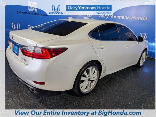 White Pearl 2016 Lexus ES 350 Base