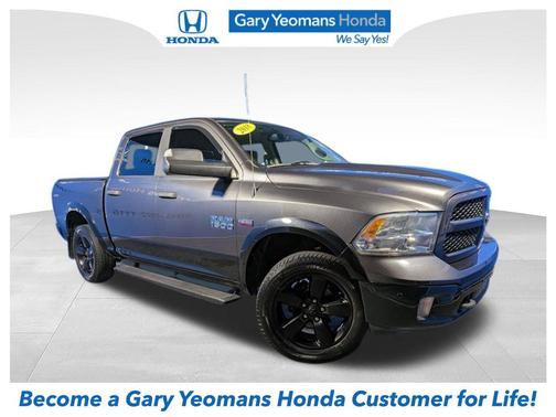 Granite Crystal Metallic Clearcoat 2018 RAM 1500 SLT