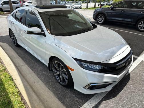 Platinum White Pearl 2019 Honda Civic Touring