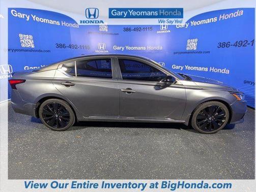 2022 Nissan Altima SR FWD