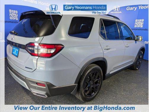 2025 Honda Pilot Touring 8-Passenger