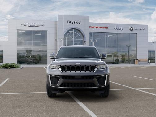 Baltic Gray Metallic Clearcoat 2026 Jeep Grand Cherokee Limited 4x4