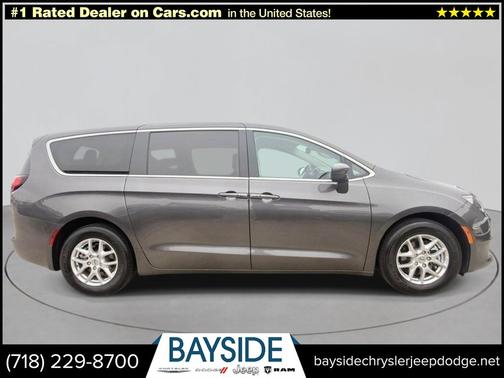 2023 Chrysler Voyager LX FWD