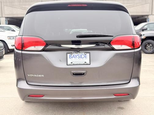 2023 Chrysler Voyager LX FWD