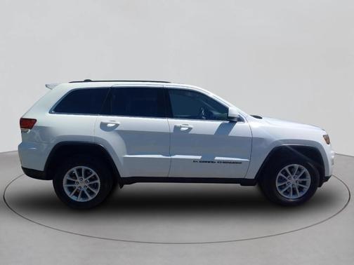 2022 Jeep Grand Cherokee WK Laredo