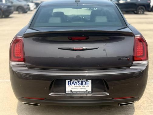 2021 Chrysler 300 S