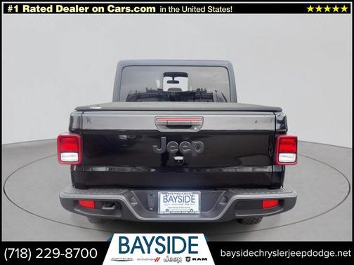 Black Clearcoat 2022 Jeep Gladiator Willys 4x4