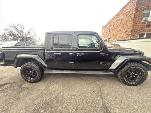 2022 Jeep Gladiator Willys 4x4