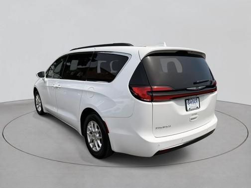 2022 Chrysler Pacifica Touring-L