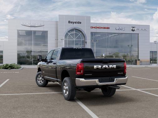 Diamond Black Crystal Pearlcoat 2026 RAM 2500 Big Horn 4x4 Crew Cab 6'4" Box