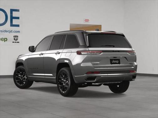 2025 Jeep Grand Cherokee Summit