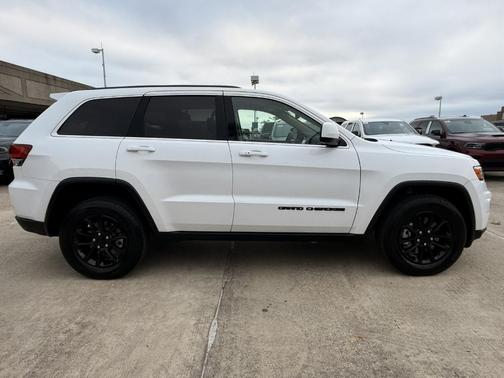 2022 Jeep Grand Cherokee WK Laredo