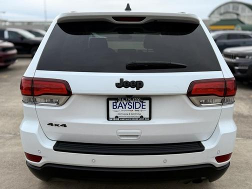 2022 Jeep Grand Cherokee WK Laredo