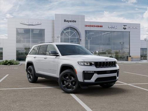 Bright White Clearcoat 2026 Jeep Grand Cherokee Limited 4x4