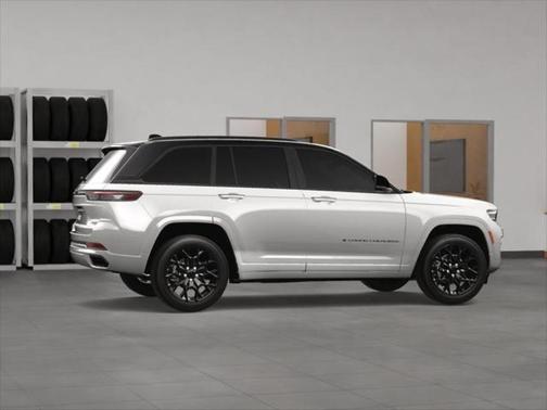 2025 Jeep Grand Cherokee Summit