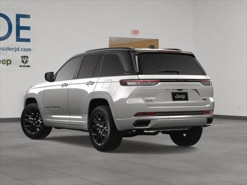 2025 Jeep Grand Cherokee Summit