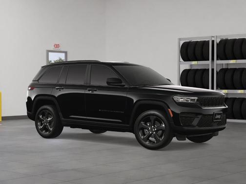 2025 Jeep Grand Cherokee Laredo