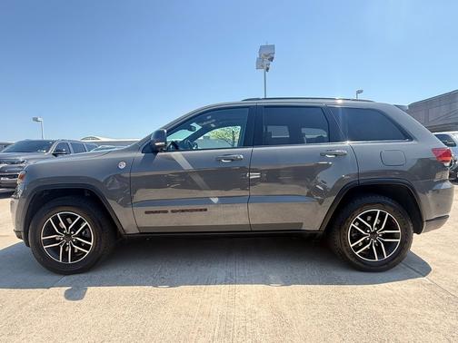 Sting-Gray Clearcoat 2020 Jeep Grand Cherokee Trailhawk 4x4