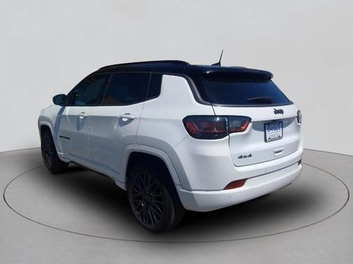 2022 Jeep Compass Altitude