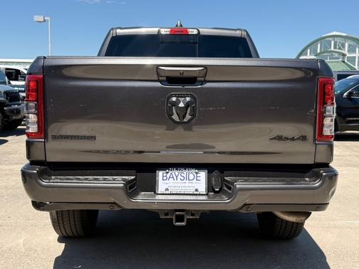 Granite Crystal Metallic Clearcoat 2022 RAM 1500 Big Horn 4x4 Crew Cab 5'7" Box