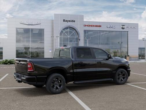 Diamond Black Crystal Pearlcoat 2026 RAM 1500 Express 4x4 Crew Cab 5'7" Box