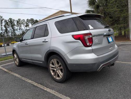 Gray 2016 Ford Explorer Limited