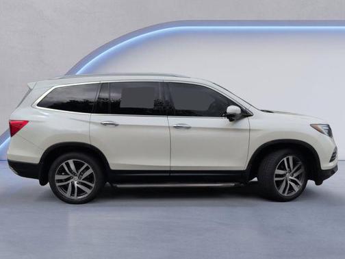 Diamond White Pearl 2016 Honda Pilot Touring