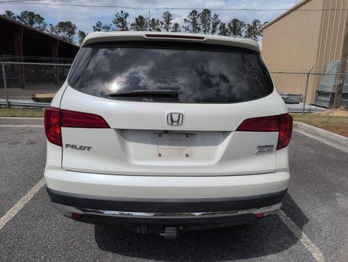Diamond White Pearl 2016 Honda Pilot Touring