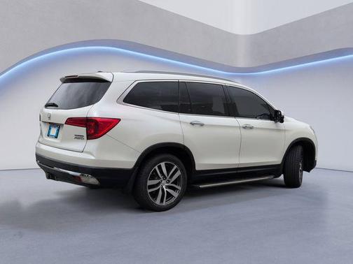 Diamond White Pearl 2016 Honda Pilot Touring
