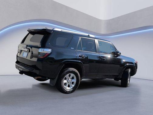 Midnight Black Metallic 2017 Toyota 4Runner SR5 Premium