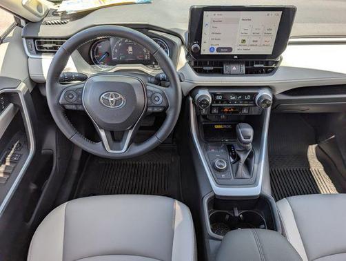 2025 Toyota RAV4 Hybrid XLE Premium