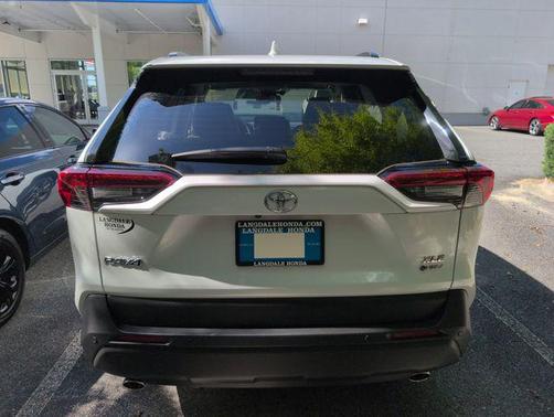 2025 Toyota RAV4 Hybrid XLE Premium