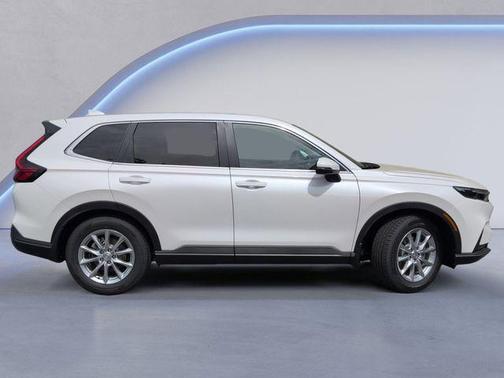 Platinum 2026 Honda CR-V EX 2WD