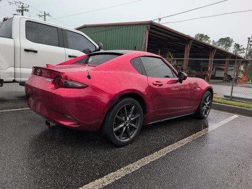 Soul Red Metallic 2017 Mazda MX-5 Miata RF Grand Touring