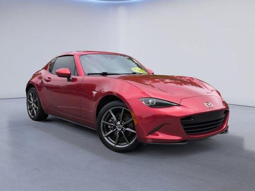 Soul Red Metallic 2017 Mazda MX-5 Miata RF Grand Touring