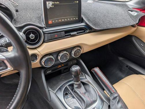 Soul Red Metallic 2017 Mazda MX-5 Miata RF Grand Touring