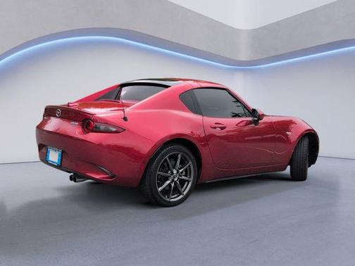 Soul Red Metallic 2017 Mazda MX-5 Miata RF Grand Touring