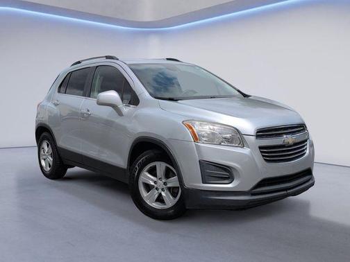 Silver Ice Metallic 2015 Chevrolet Trax LT