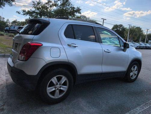 Silver Ice Metallic 2015 Chevrolet Trax LT