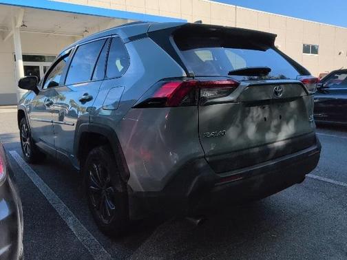 2022 Toyota RAV4 Hybrid XLE Premium