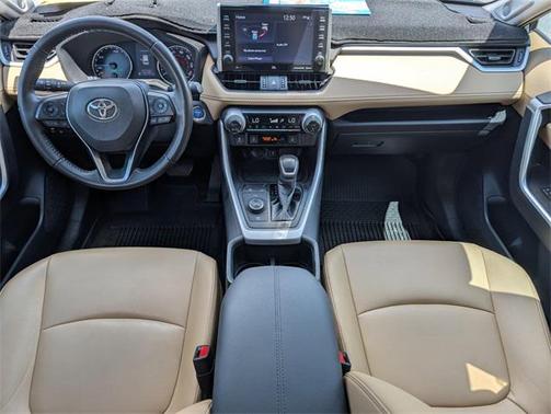 2022 Toyota RAV4 Hybrid XLE Premium