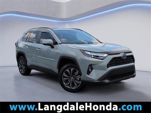 2022 Toyota RAV4 Hybrid XLE Premium