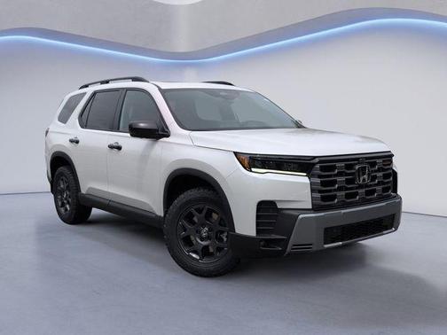 Platinum 2026 Honda Pilot TrailSport