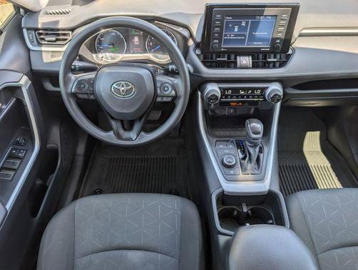 2022 Toyota RAV4 Hybrid XLE