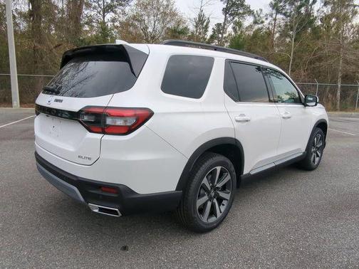 Platinum White 2024 Honda Pilot Elite