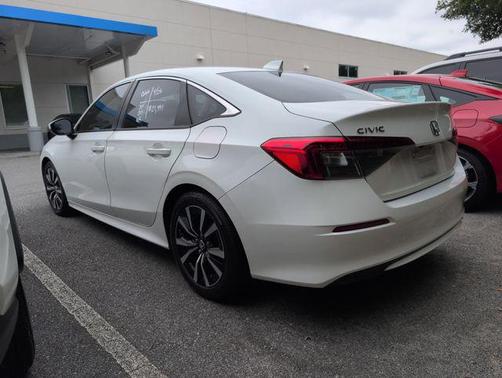 Platinum White Pearl 2022 Honda Civic EX