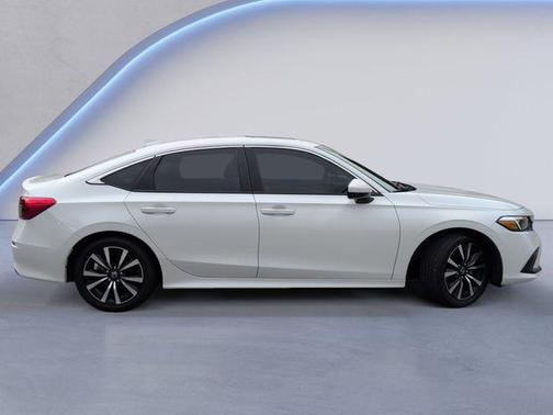 Platinum White Pearl 2022 Honda Civic EX