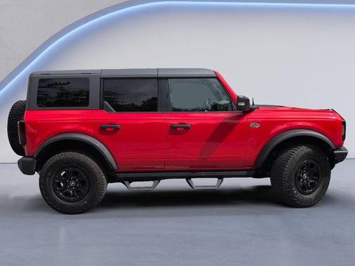 Race Red 2023 Ford Bronco Wildtrak