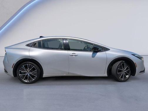 2023 Toyota Prius XLE